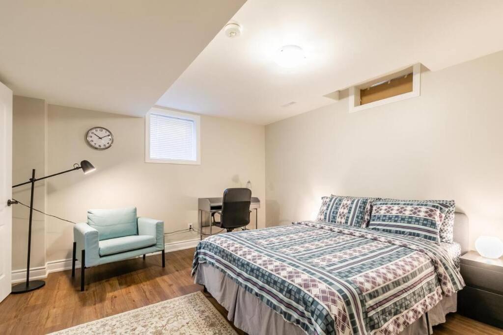 Spacious Basement Mississauga Luaran gambar